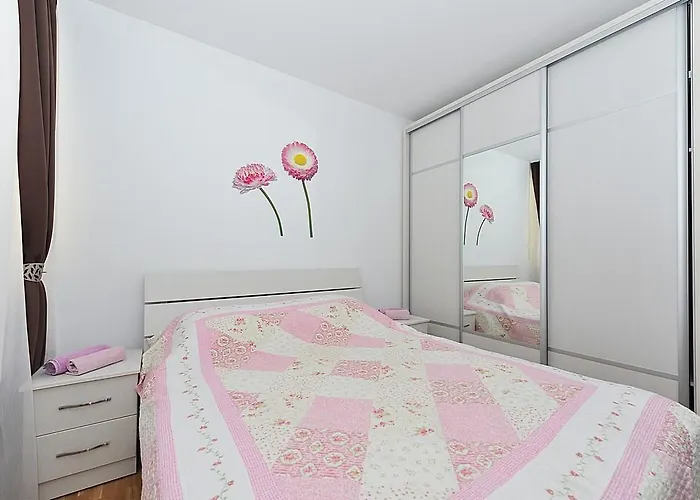 Ana Apartman Zára