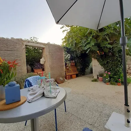 Ana Apartment